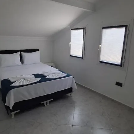 Bizim Kelebek 3*